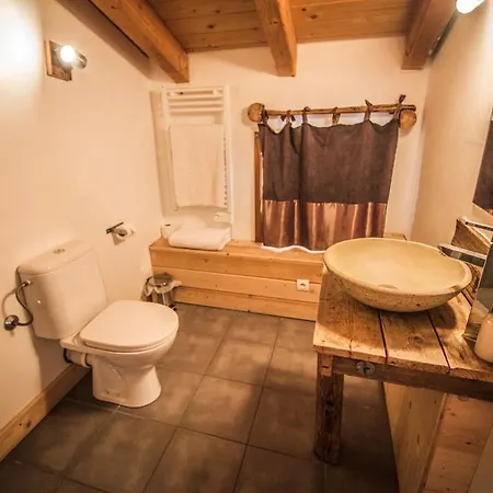 Pomet Chalet *